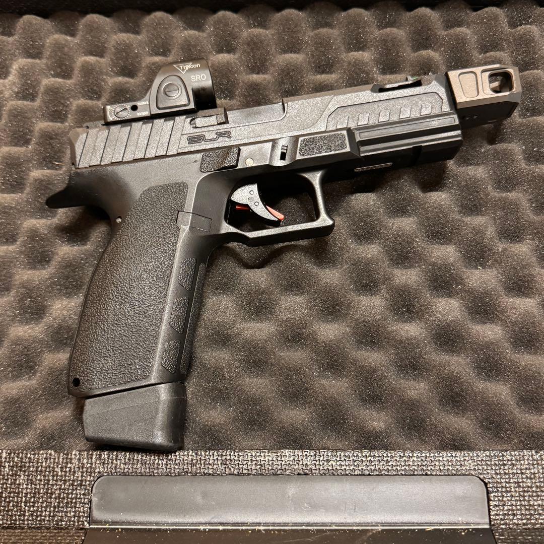 ま*る様 【注意事項あり必ずご確認を】Carbon8 STRIKER NEUN9