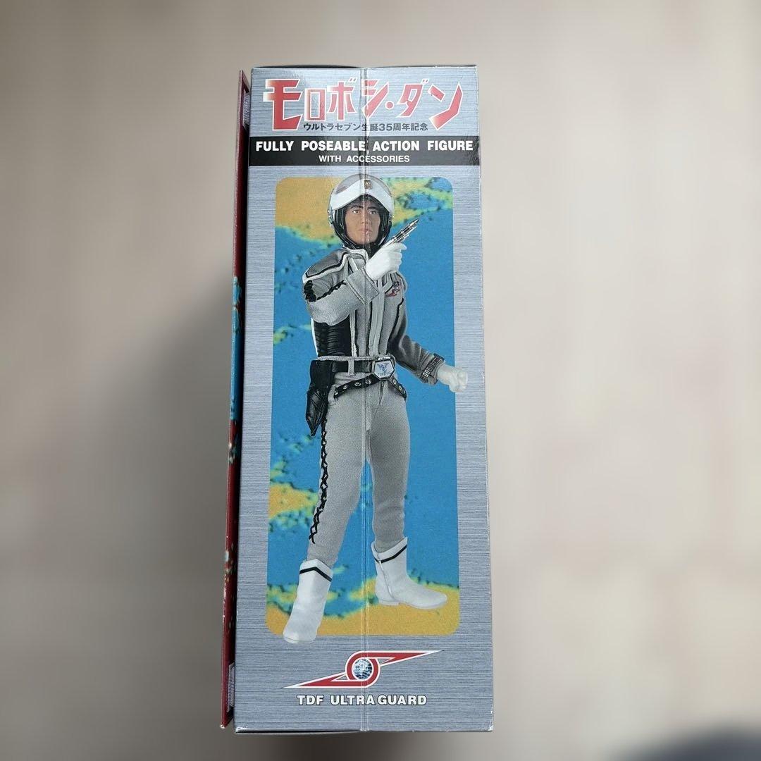 ウルトラセブン生誕35周年記念　モロボシ・ダン 森次晃嗣　直筆サインフィギュア