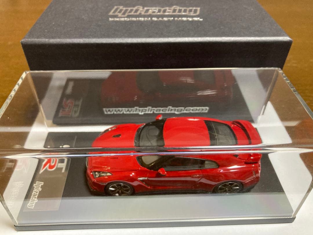 HPI NISSAN R35 GT-R バイブラントレッド 1/43