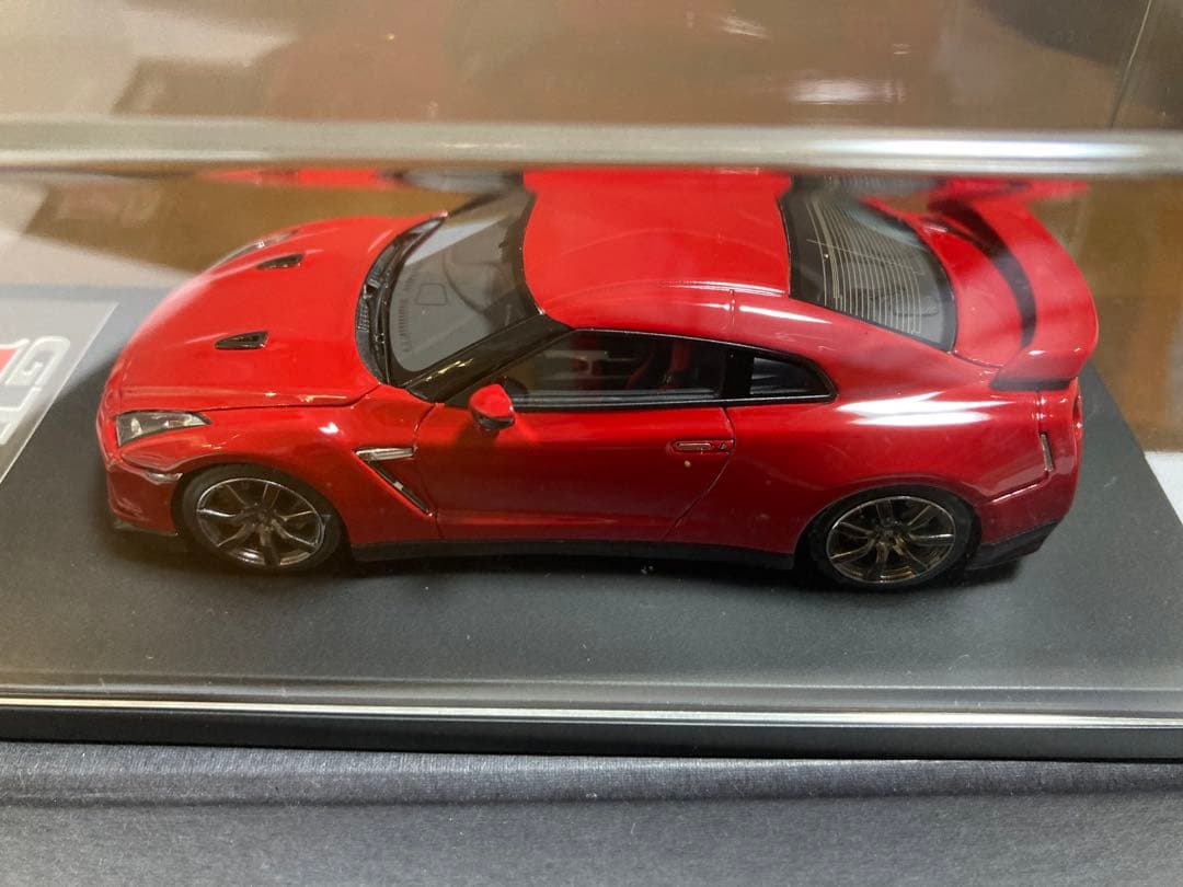 HPI NISSAN R35 GT-R バイブラントレッド 1/43
