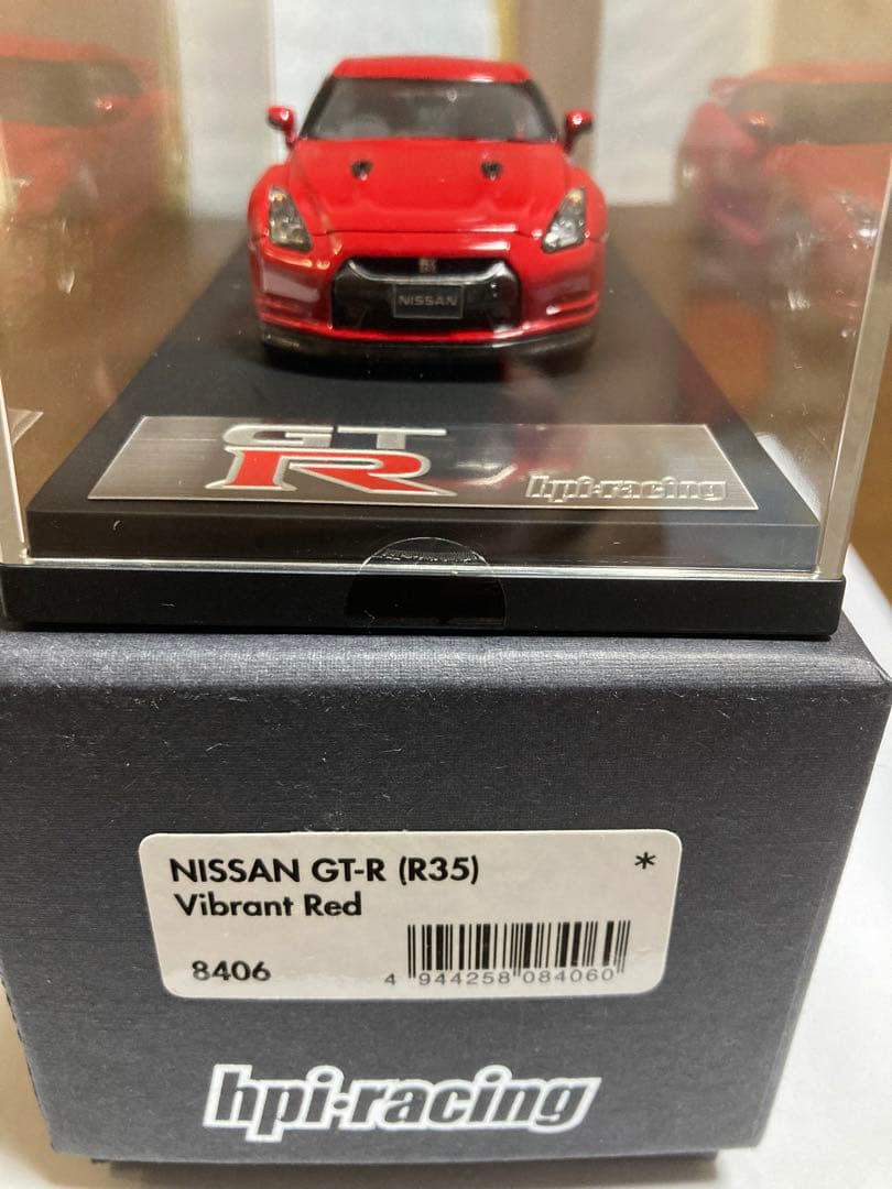 HPI NISSAN R35 GT-R バイブラントレッド 1/43