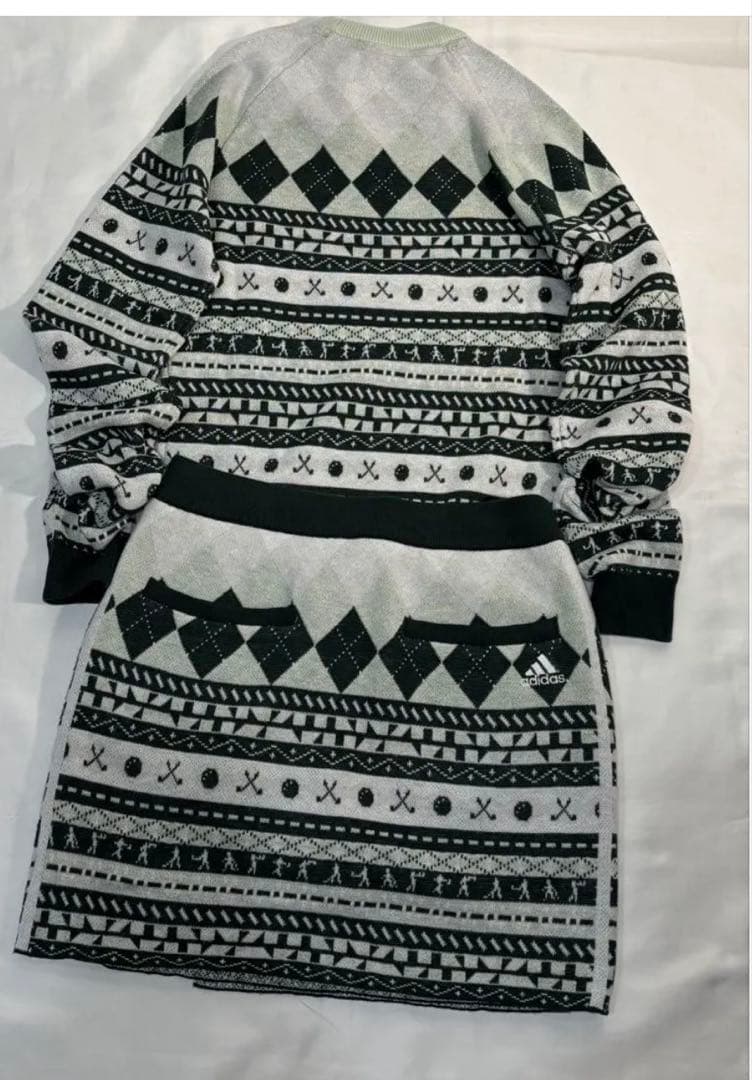 新品adidasゴルフアーガイルデザインニットセータースカートセットアップ