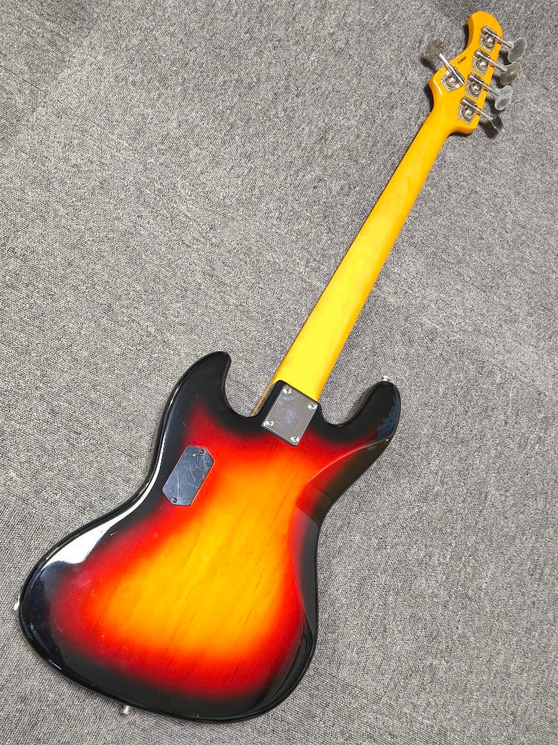 Bacchus UniverseBJB-5-550R3TS 5弦アクティブベース