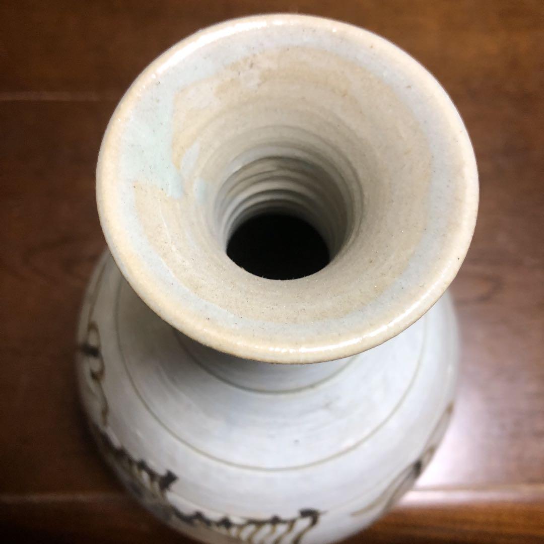 壺　魚紋瓶