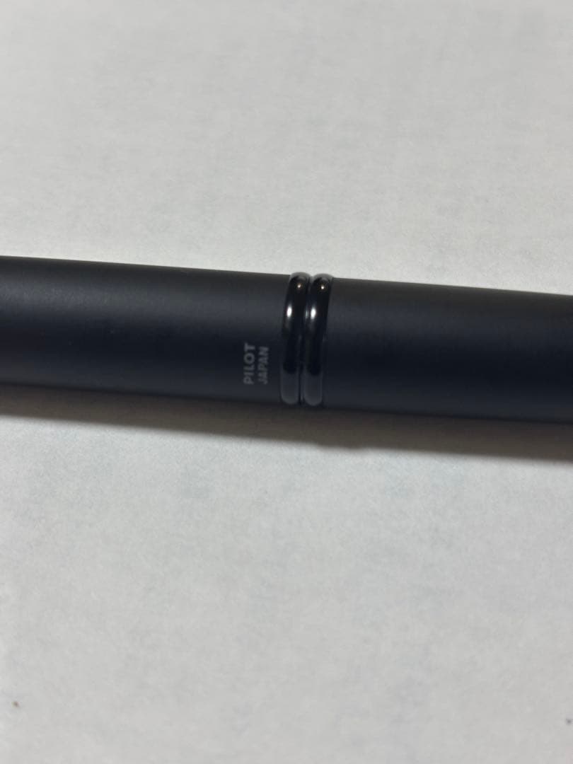 PILOT　キャップレス　F 細字　ブラックマット　万年筆