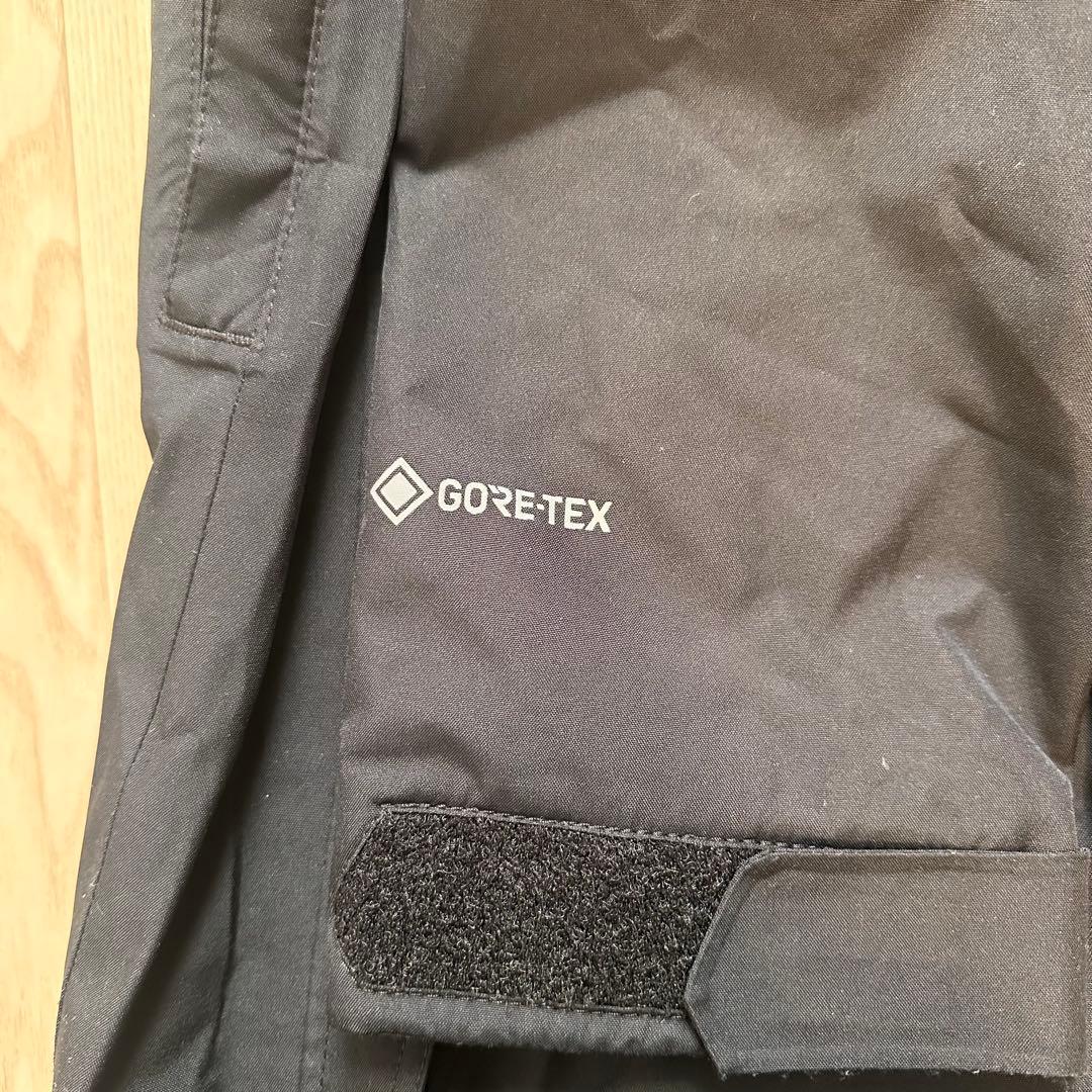 未使用 VOLCOM ゴアテックス ジャケット ブラック レディースM