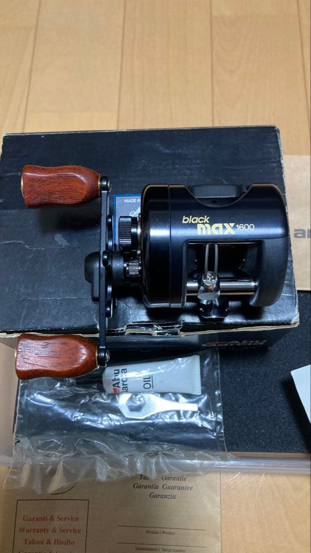 極美品　ambassadeur Black Max 1600C アブ　未使用
