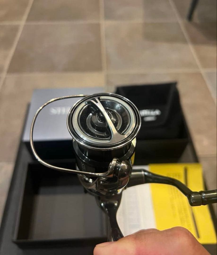 シマノ　22ステラC3000MHG 極美品