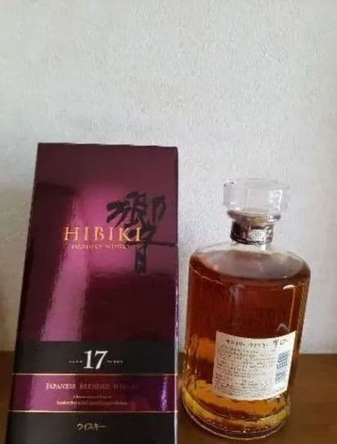 新品未開封　響17年　1本