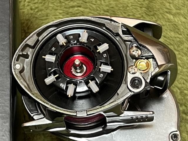 シマノ　21 スコーピオンMD 301 XGLH 左巻き