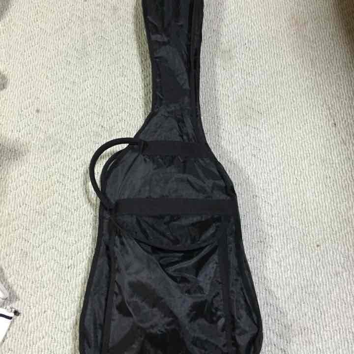 美品 エレキギター (ストラトキャスター)おまけ付き
