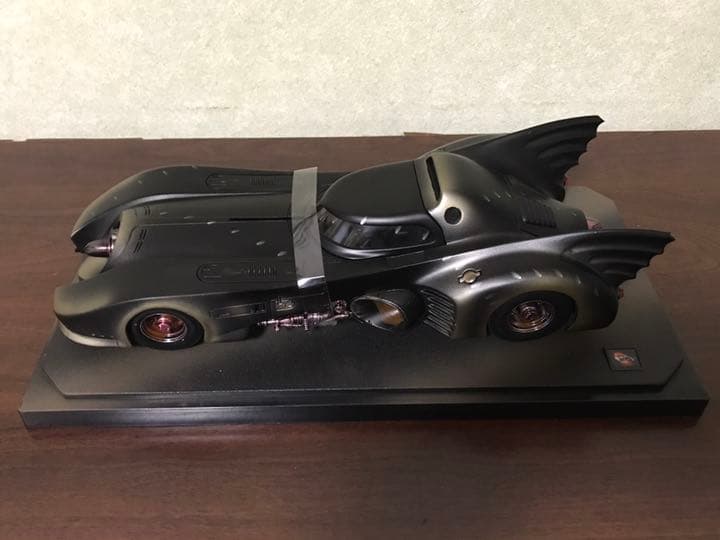 価格変更 1/18 マテル（ホットウィール）バットモービル バトルダメージ