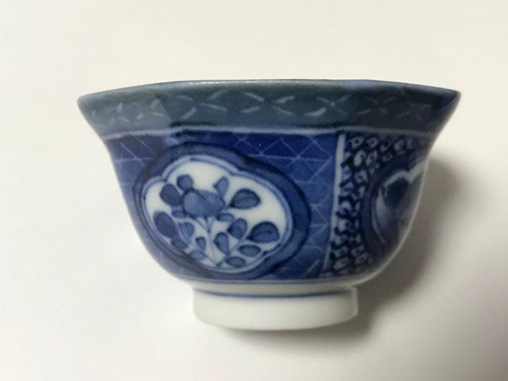古伊万里　江戸時代中期〜後期　八角盃　兎紋様