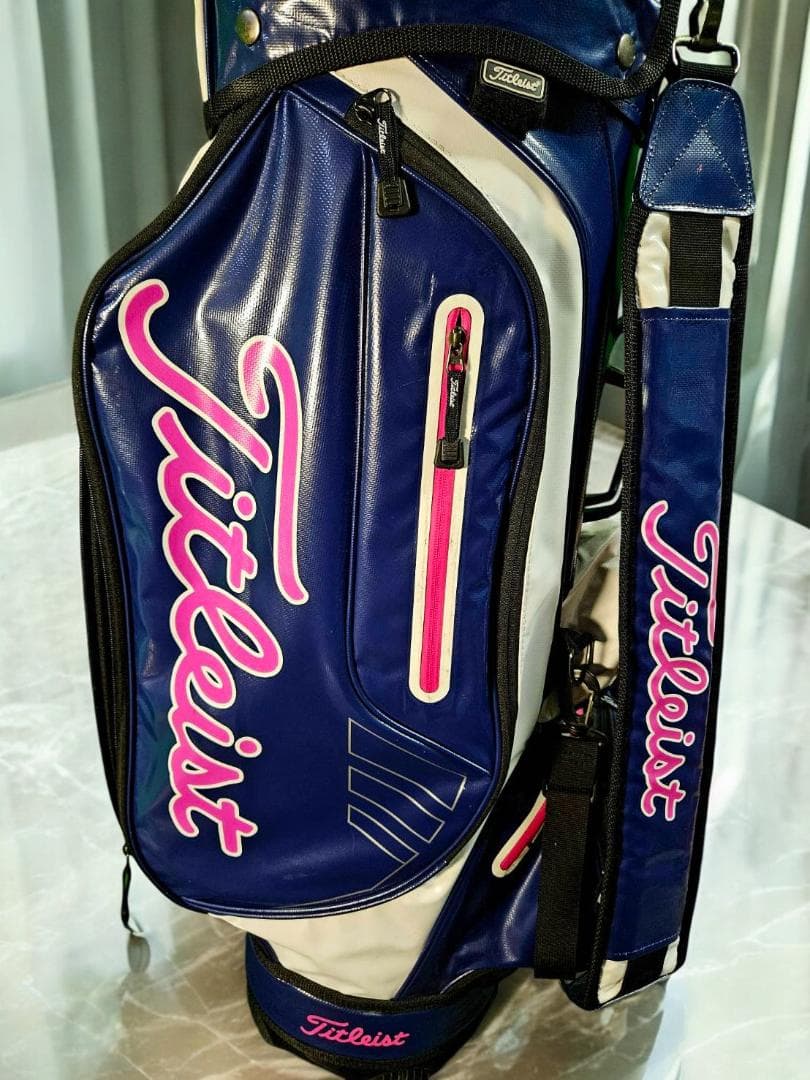 超高級美品　Titleist 高級エナメル/キャディ/ ネイビー/ピンク