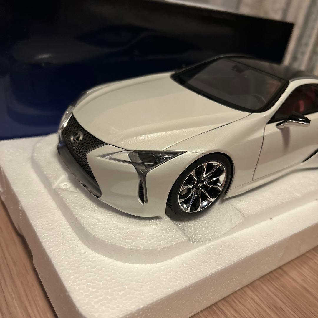ひ*ろ様 オートアート レクサス lc500 ミニカー 1/18
