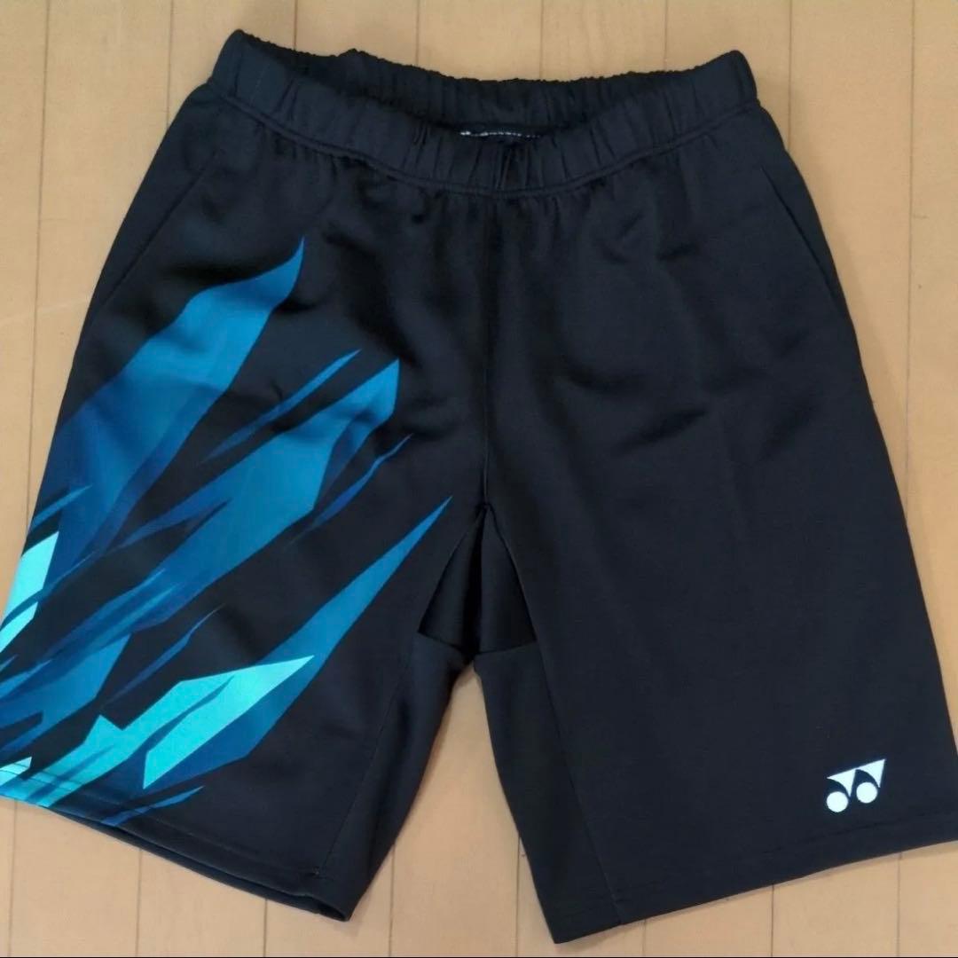 【極美品】ヨネックス　ハーフパンツ Lサイズ