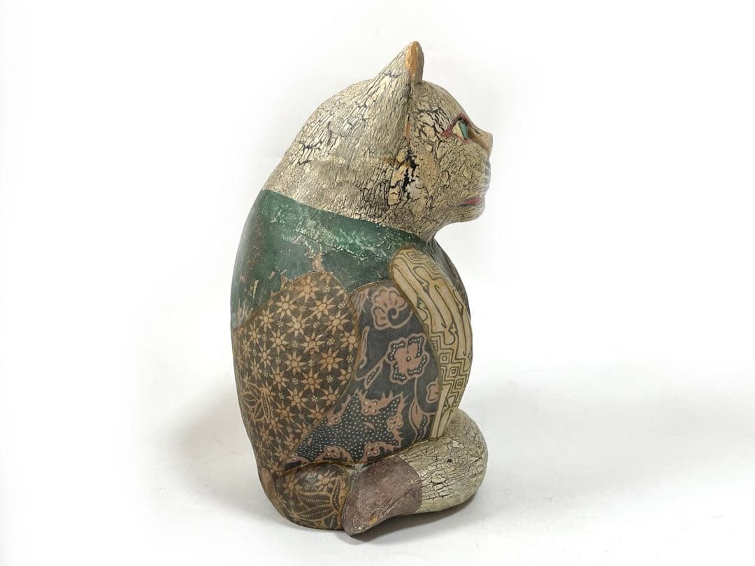 骨董　アンティーク　工芸品　民芸　民藝　ねこ　猫　置物　古布　古裂　木彫　招き猫