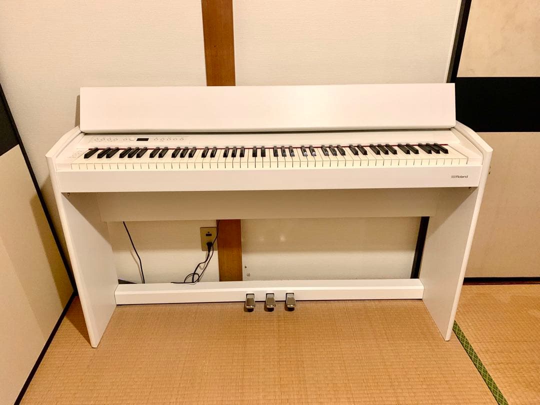 【椅子は別売】ローランド電子ピアノ F701