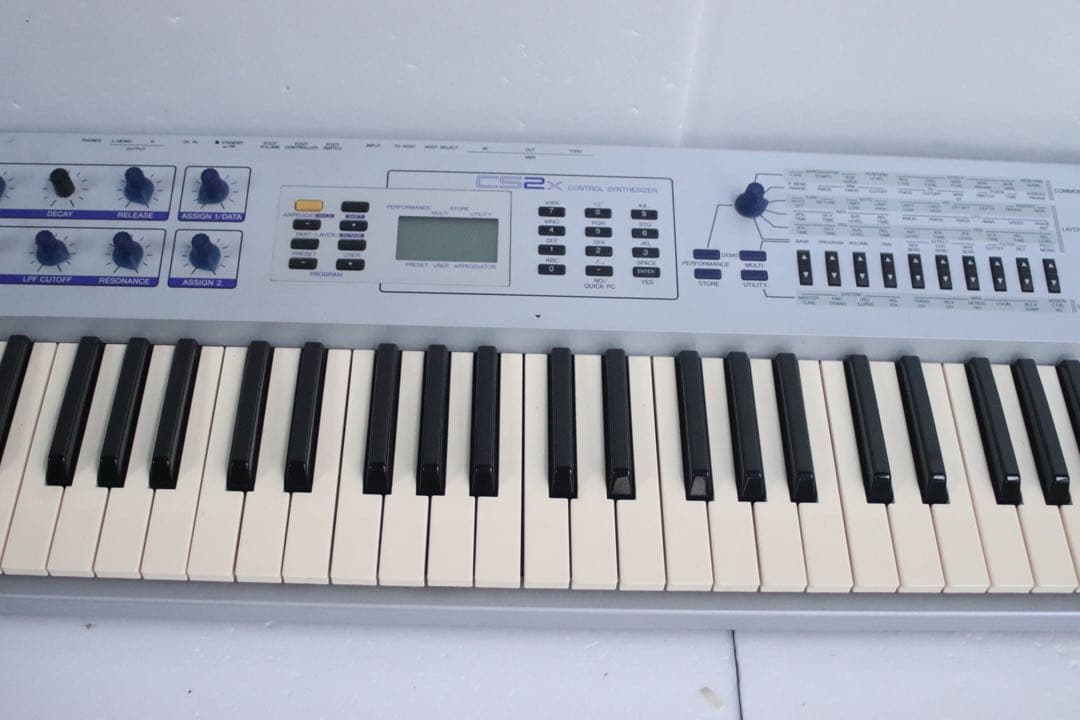 YAMAHA ヤマハ　61鍵　CS2xコントロールシンセサイザー