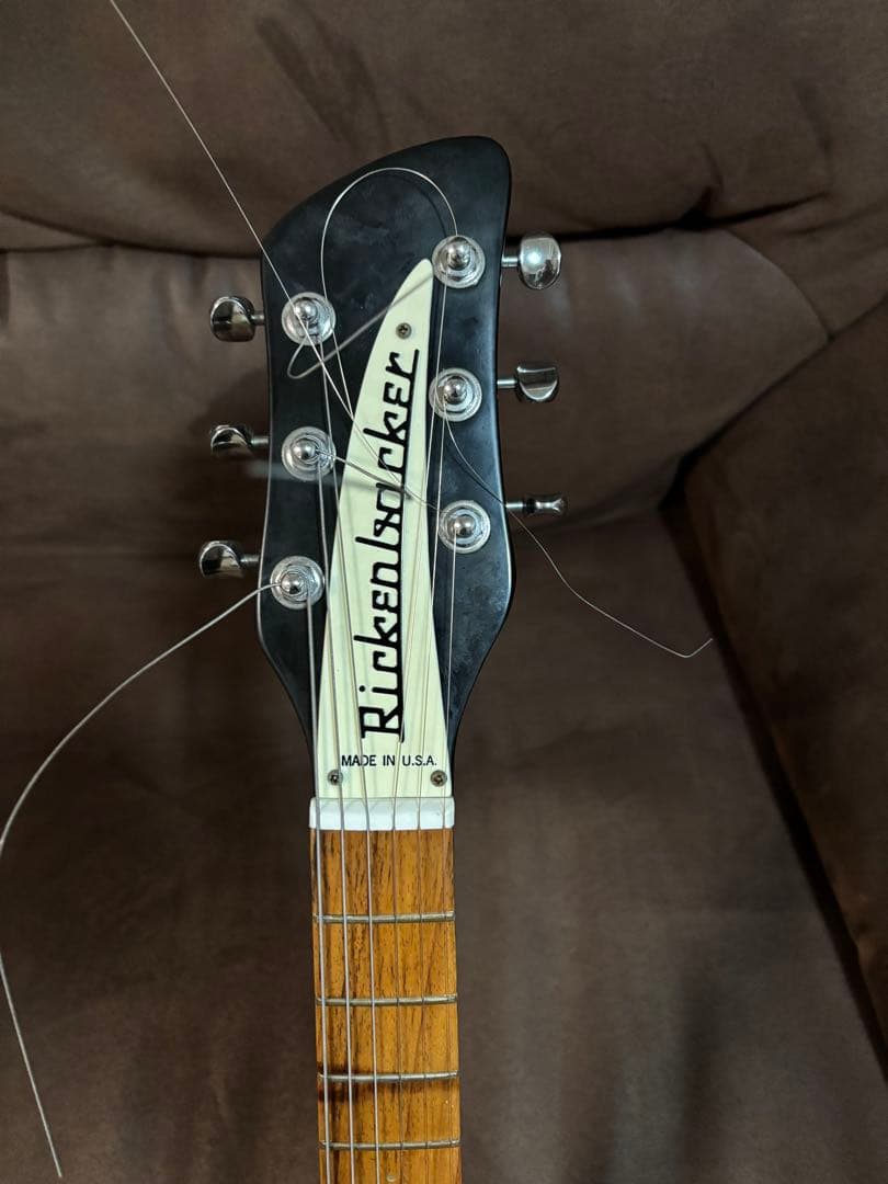 Rickenbacker 325タイプ　トレモロアーム