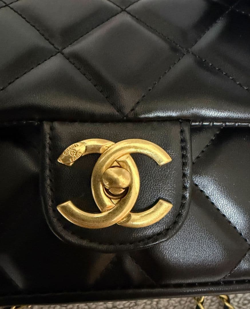 CHANEL キルティングショルダーバッグ ハートチェーン ノベルティ