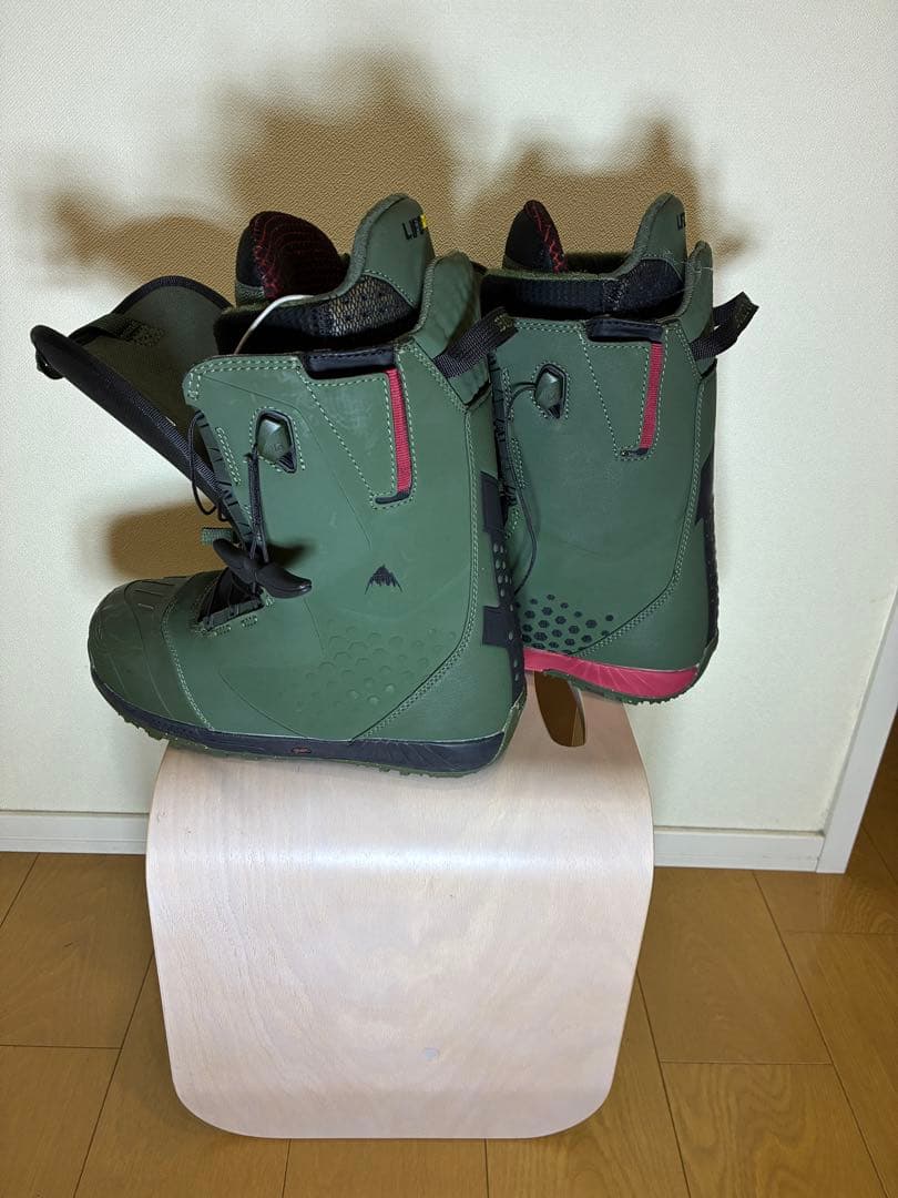 BURTONスノーボード用ブーツ