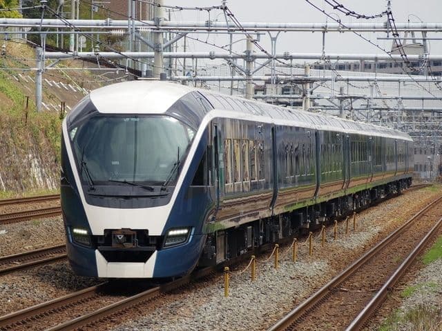 鉄道模型 E261系 サフィール踊り子 　　　特別企画品！！