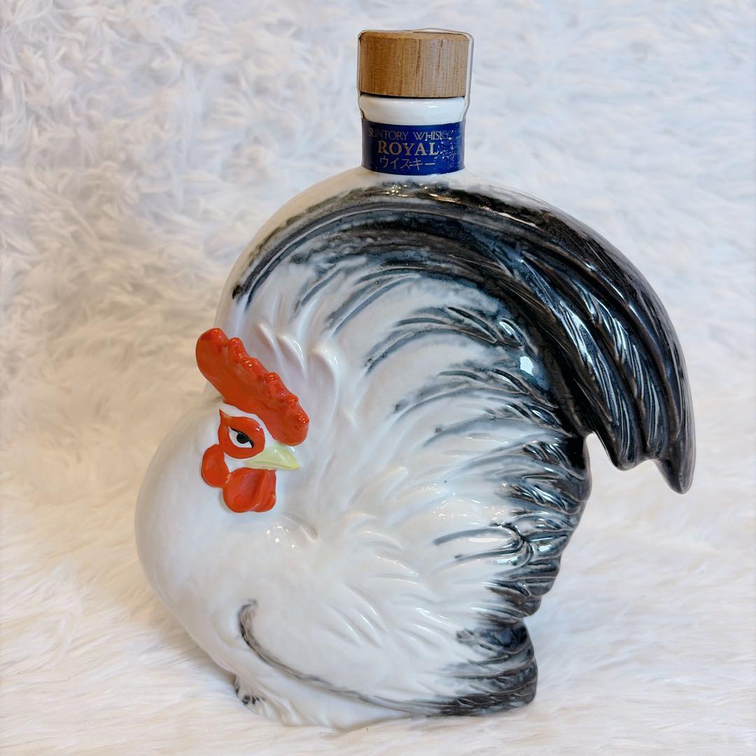 【未開栓・美品】サントリー ローヤルウイスキー 干支ボトル 酉 鶏 陶器ボトル