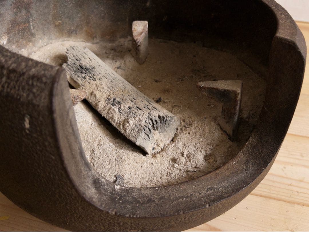 鉄製　風炉　茶道　茶道具　古道具　古家具　ビンテージ　アンティーク　レトロ