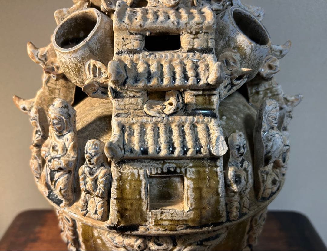 中国骨董　青磁神亭壺(せいじしんていこ) 漢緑釉　三国時代
