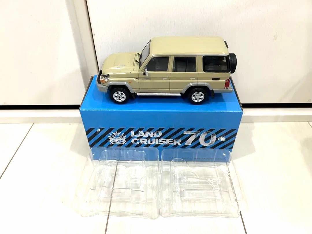 超希少 トヨタ ランドクルーザー 70 1/30 カラーサンプル ベージュ