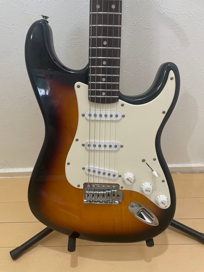 【美品】Squier Stratocaster