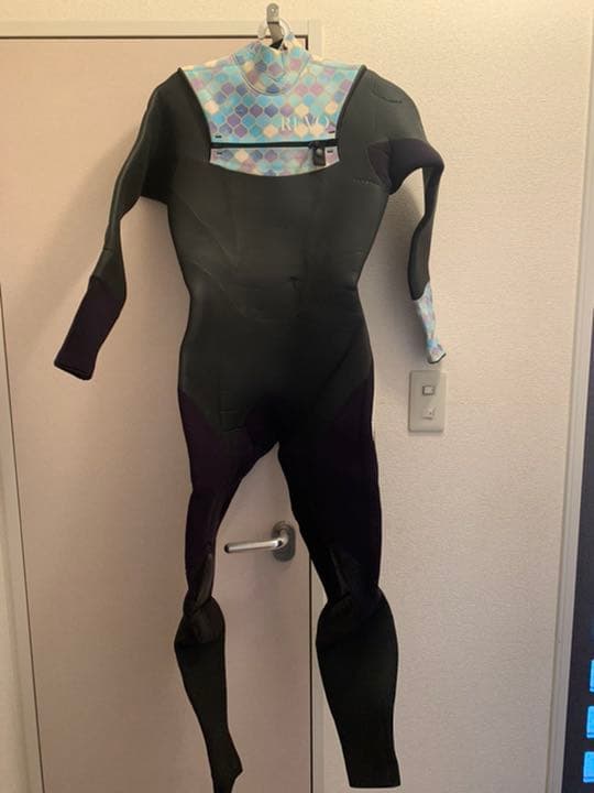 【値下げ中】REVO セミドライ　ウェットスーツ　フルオーダー　レディース