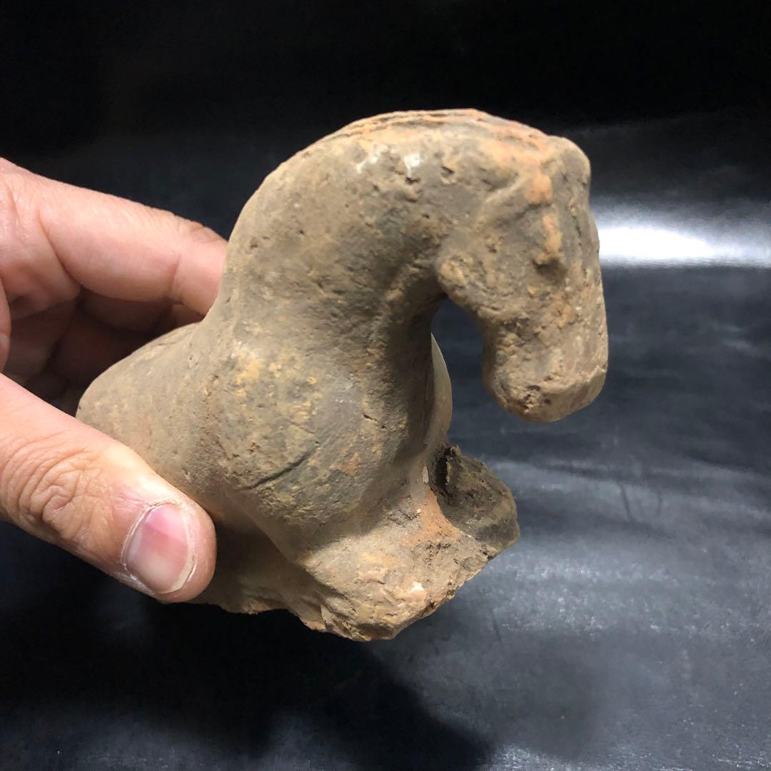 蔵から中国古銭と一緒の箱から出てきた 5体の内の1体　 馬ウマ中国古美術土器