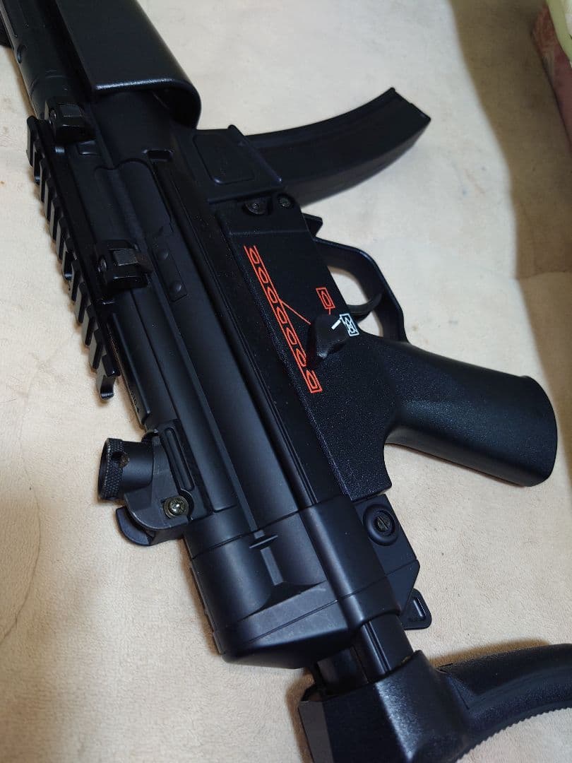 東京マルイ電動ガンMP5A5