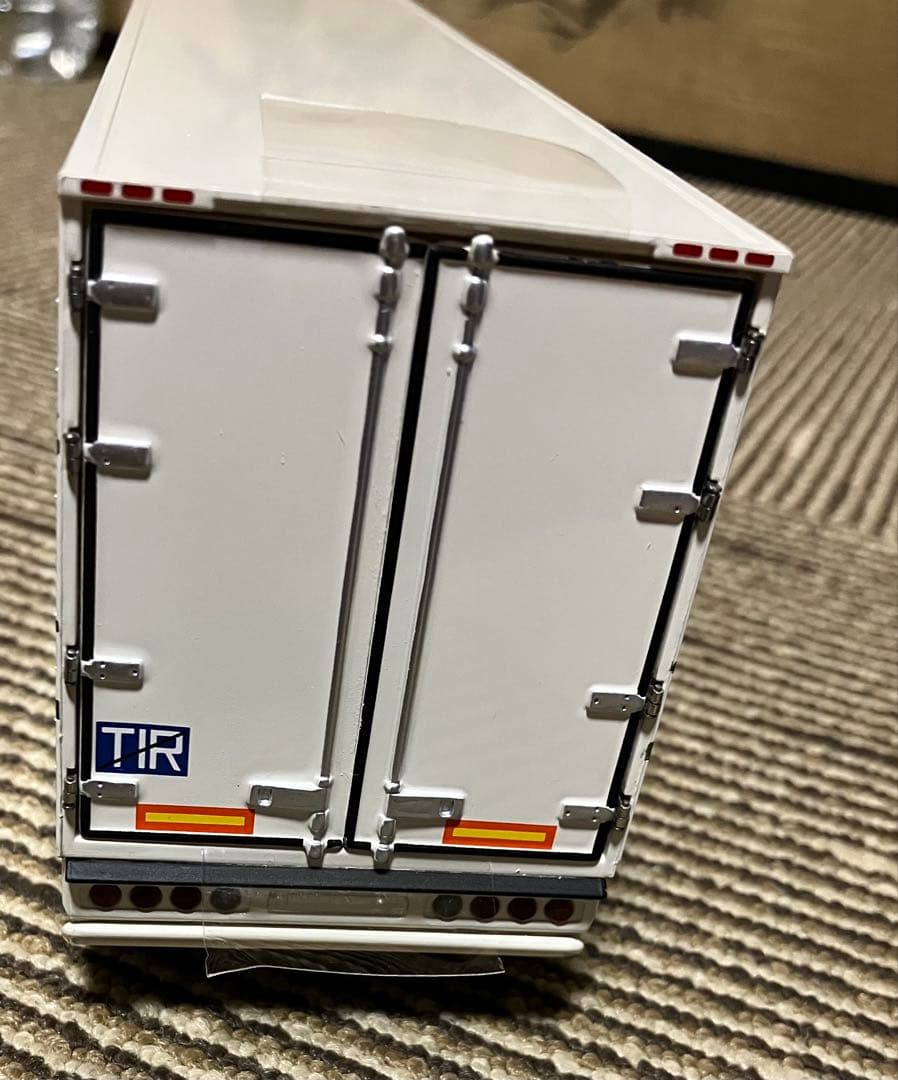 VOLVO FH 16 GLOBETROTTER ミニカー 1/43