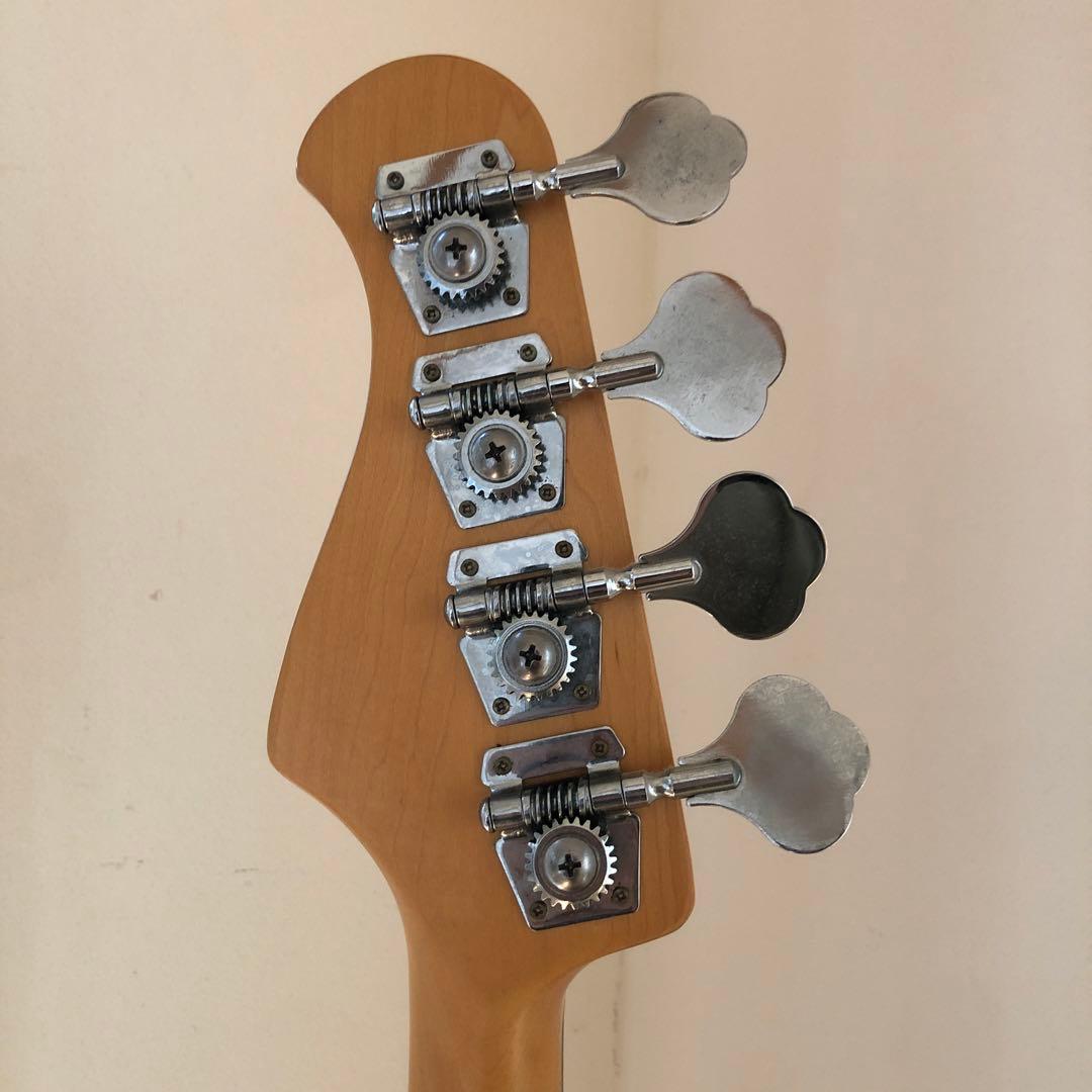 Bacchus universe シリーズ　Jazz Bass レッド