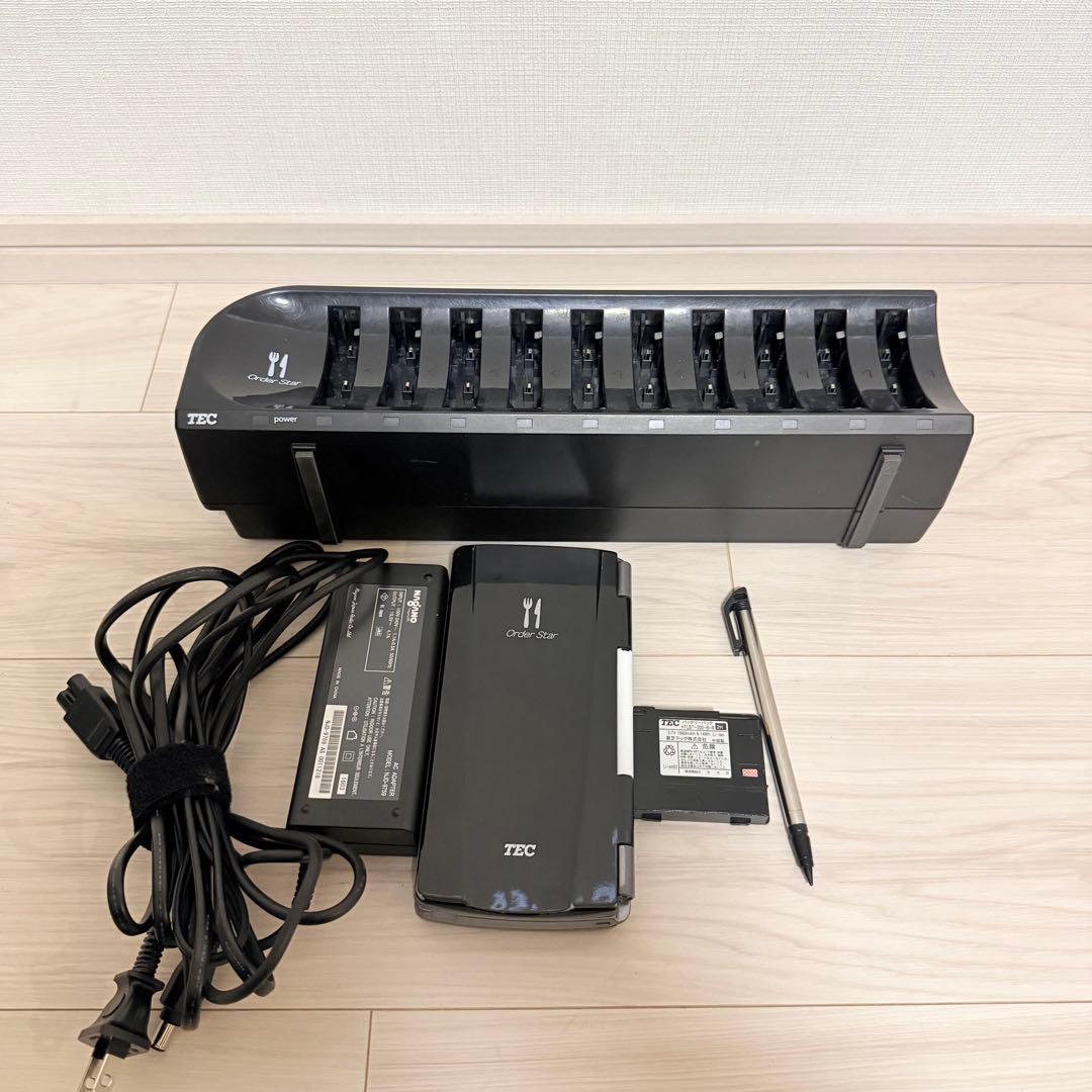 東芝　TEC HTL-200ハンディターミナル　黒　バッテリー　充電器付き