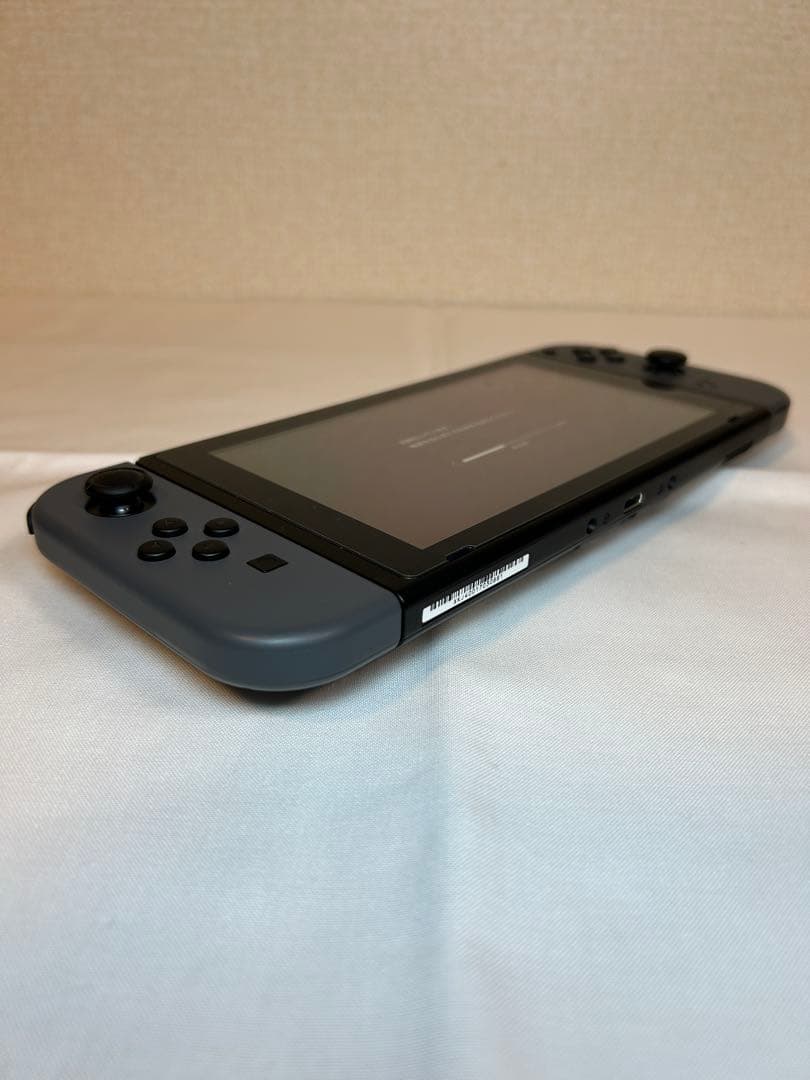 任天堂Switch 通常版 グレー