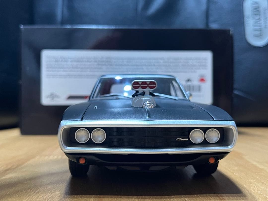 ワイルドスピードダッジチャージャー1/18