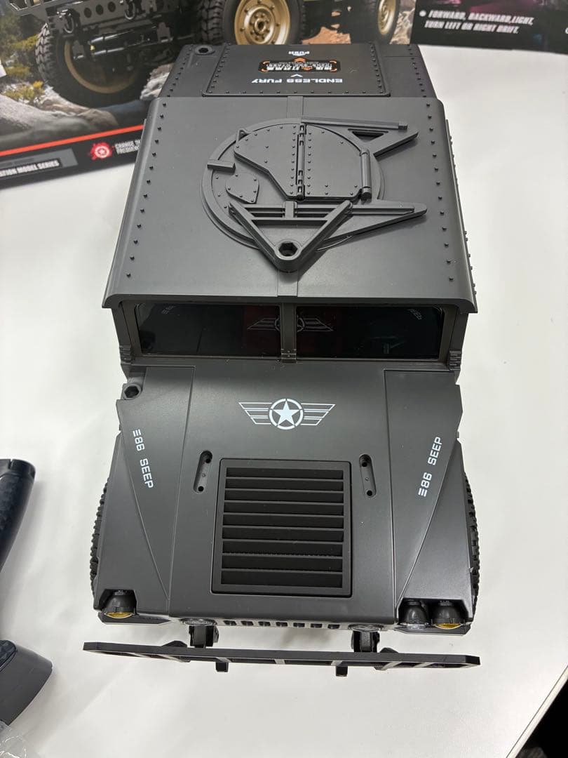 戦車 大型 ラジコン オフロード ミリタリー RCカー人気 34cm 4WD