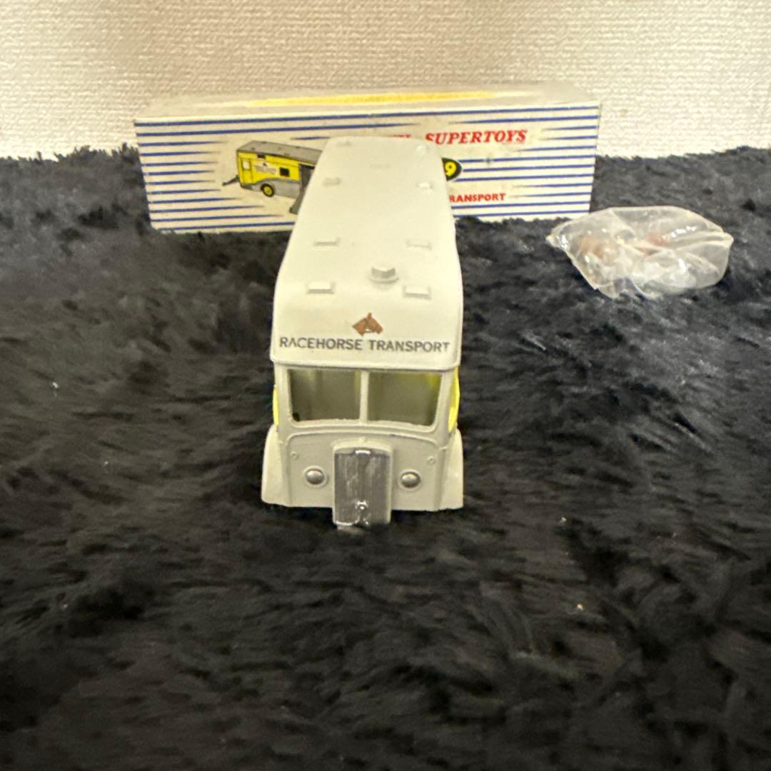 ミニカー DINKY SUPERTOYS 979 RACEHORSE TRANSPORT