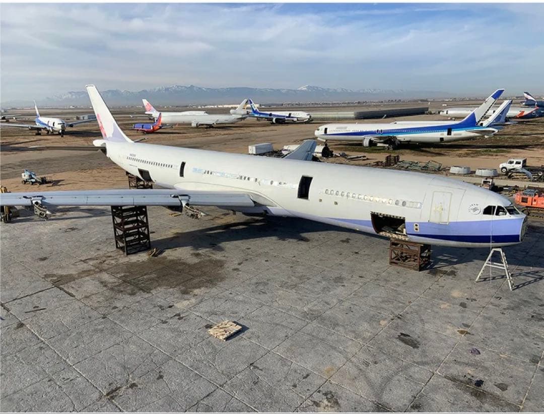 CI 中華航空 Planetags A340-300 薄紫