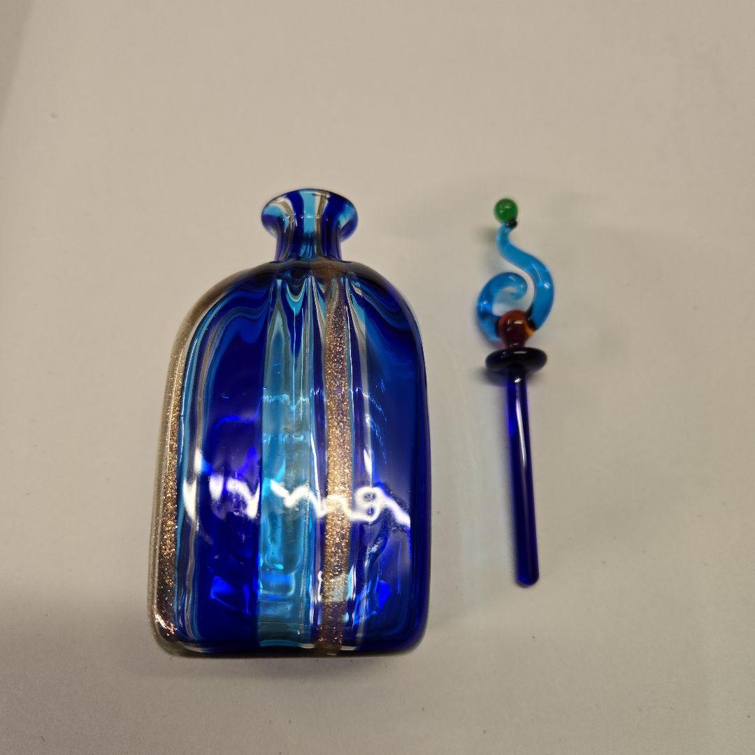 香水瓶　ヴェネツィアンガラス　MURANO GLASS 金彩　青ライン