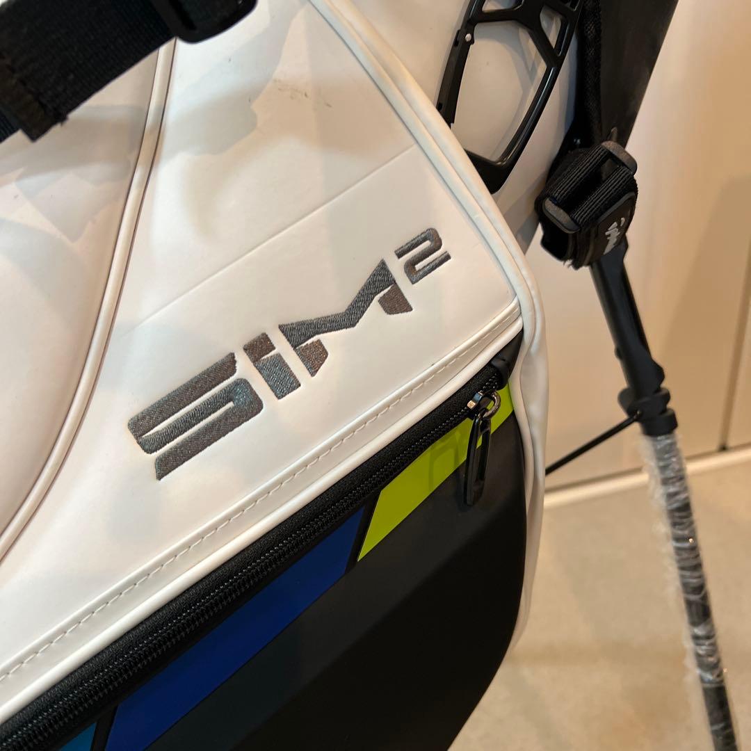 TaylorMade SIM2 キャディバッグ