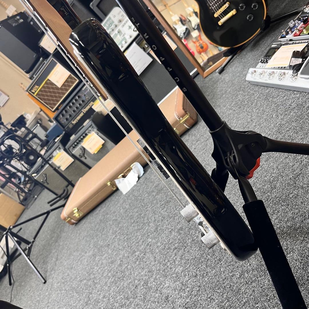 【10239】 Squier by Fender precision bass