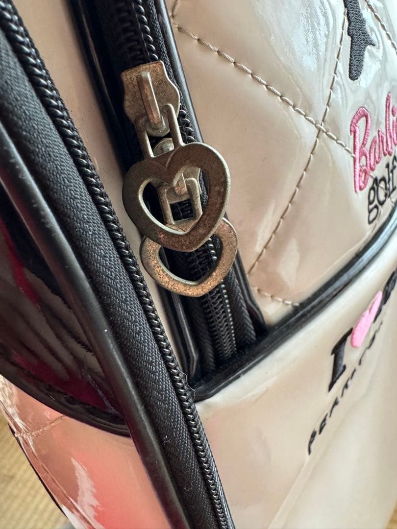希少ホワイトBarbie ゴルフバッグ・キャディバッグ