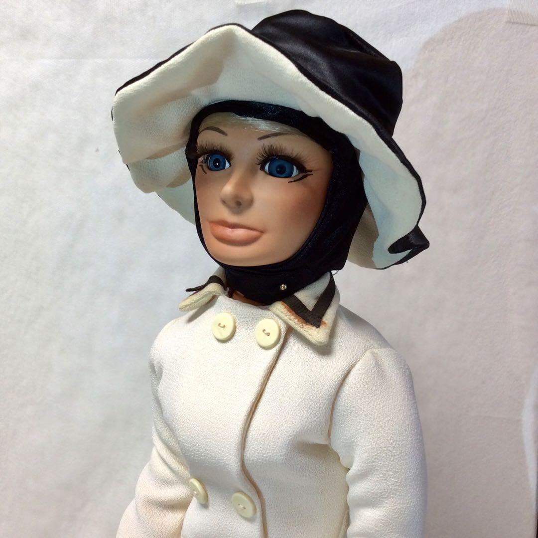 Thunderbirds Lady Penelope ポーセリン人形　No.91