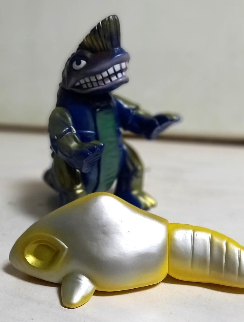 ★ガバドン　2体　マーミット　2000年 ウルトラマンから