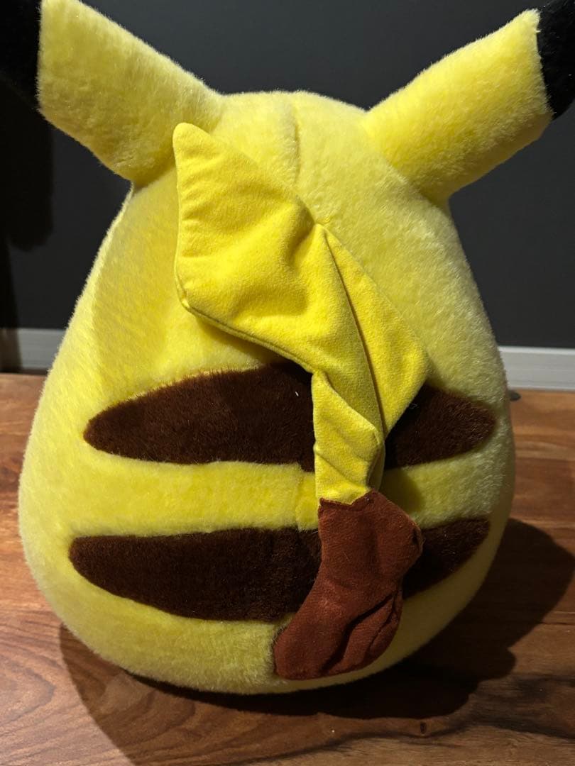 TOMY 等身大　ピカチュウ　ぬいぐるみ　ポケモン　トミー